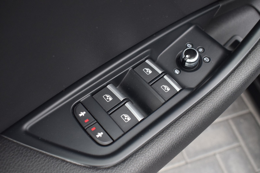 Audi A4 Avant 1.4 TFSI 150pk S-line Navi | PDC | LED | 18"