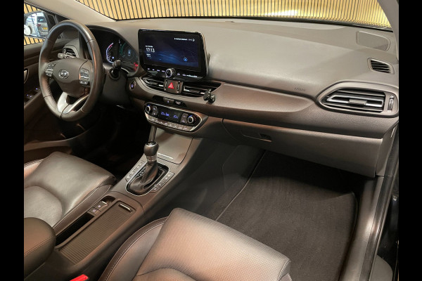 Hyundai i30 1.5 T-GDi MHEV Premium|AUTOMAAT|FULL OPTION|LEDER|ACC|ELEK.INTERIEUR|STUURVERW+STOELVERW.+VENT|APPLE CARPLAY|CAMERA|NL