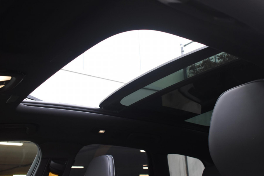 Volvo XC60 T8 455pk Plug-in Hybrid AWD Polestar Engineered / Google infotaiment / Adaptieve cruise control / BLIS/ Panoramamisch schuif-kanteldak / Stoel- en stuurwielverwarming / Apple Carplay / Head-up display / Gelamineerde ramen / 22"Velgen / Bowers & Wilkins audio /