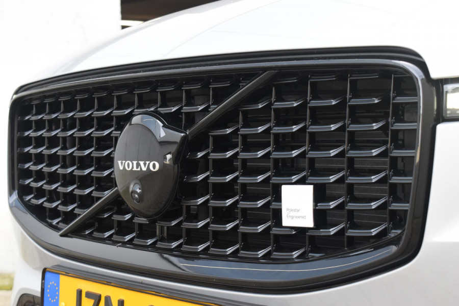 Volvo XC60 T8 455pk Plug-in Hybrid AWD Polestar Engineered / Google infotaiment / Adaptieve cruise control / BLIS/ Panoramamisch schuif-kanteldak / Stoel- en stuurwielverwarming / Apple Carplay / Head-up display / Gelamineerde ramen / 22"Velgen / Bowers & Wilkins audio /