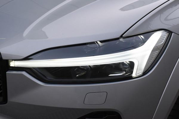 Volvo XC60 T8 455pk Plug-in Hybrid AWD Polestar Engineered / Google infotaiment / Adaptieve cruise control / BLIS/ Panoramamisch schuif-kanteldak / Stoel- en stuurwielverwarming / Apple Carplay / Head-up display / Gelamineerde ramen / 22"Velgen / Bowers & Wilkins audio /