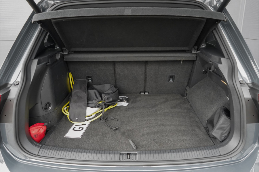 Volkswagen Tiguan 1.4 TSI eHybrid R-Line Business+ Black Pack Pano Camera 360° ACC 20"