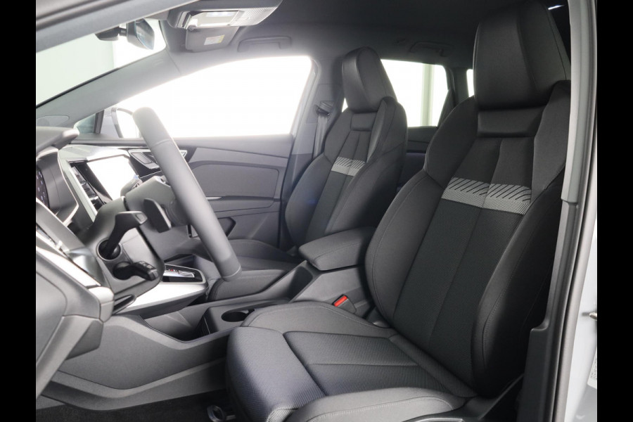 Audi Q4 e-tron 45 quattro Advanced edition 82 kWh 286pk | Assistentiepakket |Comfortpakket | Optiek pakket zwart Plus