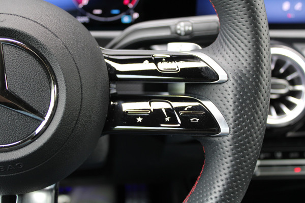 Mercedes-Benz A-Klasse 200 AMG Line | AMG | FACELIFT | KEYLESS | SFEER | CAMERA | ACC | NAVI |