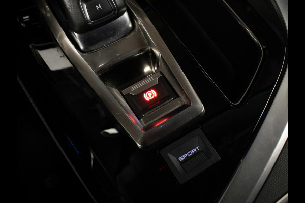 Peugeot 5008 1.2 PureTech Allure Sport (APPLE CARPLAY,NAVI,LED,CAMERA,360 VIEW,LEDER,GETINT,CRUISE,CLIMATE,SPORTSTOELEN,LM VELGEN)