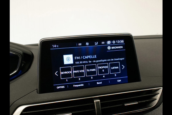 Peugeot 5008 1.2 PureTech Allure Sport (APPLE CARPLAY,NAVI,LED,CAMERA,360 VIEW,LEDER,GETINT,CRUISE,CLIMATE,SPORTSTOELEN,LM VELGEN)