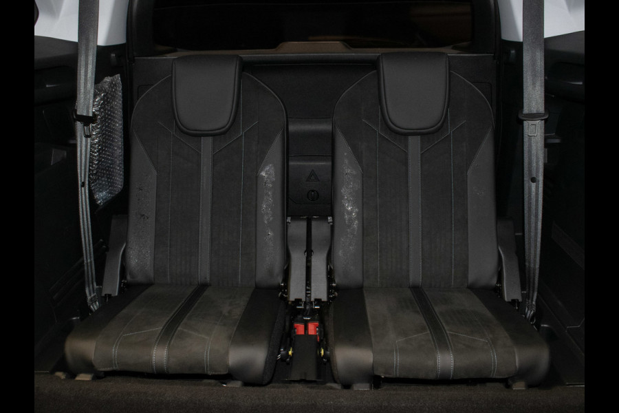 Peugeot 5008 1.2 PureTech Allure Sport (APPLE CARPLAY,NAVI,LED,CAMERA,360 VIEW,LEDER,GETINT,CRUISE,CLIMATE,SPORTSTOELEN,LM VELGEN)