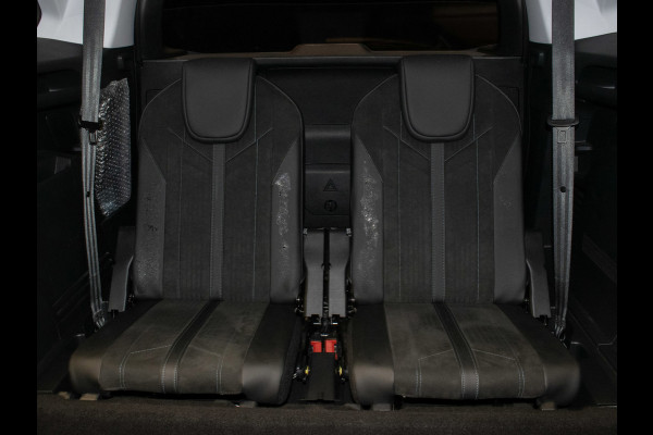 Peugeot 5008 1.2 PureTech Allure Sport (APPLE CARPLAY,NAVI,LED,CAMERA,360 VIEW,LEDER,GETINT,CRUISE,CLIMATE,SPORTSTOELEN,LM VELGEN)