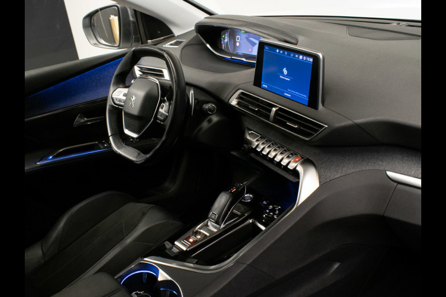 Peugeot 5008 1.2 PureTech Allure Sport (APPLE CARPLAY,NAVI,LED,CAMERA,360 VIEW,LEDER,GETINT,CRUISE,CLIMATE,SPORTSTOELEN,LM VELGEN)