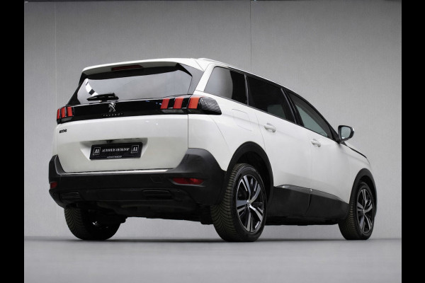 Peugeot 5008 1.2 PureTech Allure Sport 7P(PANORAMADAK,APPLE CARPLAY,NAVI,CAMERA,360 VIEW,SFEER VERLICHTING,SPORTSTOELEN,LM VELGEN)