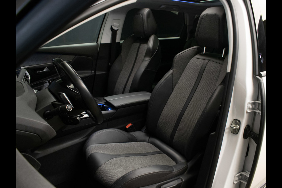 Peugeot 5008 1.2 PureTech Allure Sport 7P(PANORAMADAK,APPLE CARPLAY,NAVI,CAMERA,360 VIEW,SFEER VERLICHTING,SPORTSTOELEN,LM VELGEN)