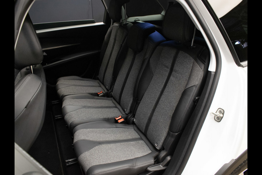 Peugeot 5008 1.2 PureTech Allure Sport 7P(PANORAMADAK,APPLE CARPLAY,NAVI,CAMERA,360 VIEW,SFEER VERLICHTING,SPORTSTOELEN,LM VELGEN)