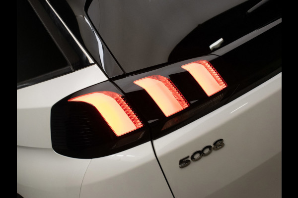 Peugeot 5008 1.2 PureTech Allure Sport 7P(PANORAMADAK,APPLE CARPLAY,NAVI,CAMERA,360 VIEW,SFEER VERLICHTING,SPORTSTOELEN,LM VELGEN)