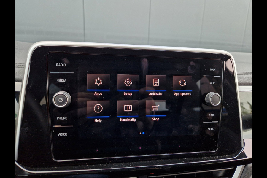 Volkswagen T-Roc 1.5 TSI DSG 150PK R-Line /IQ Drive /IQ Light /Keyless