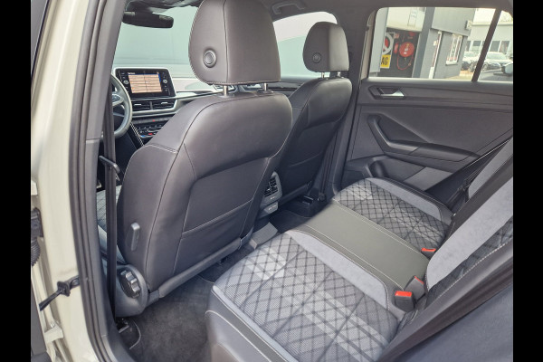 Volkswagen T-Roc 1.5 TSI DSG 150PK R-Line /IQ Drive /IQ Light /Keyless