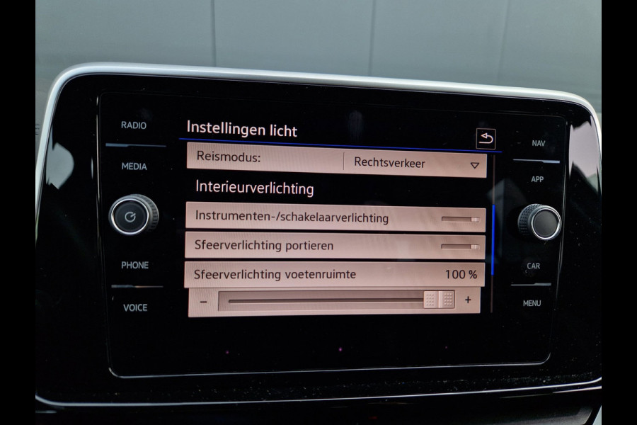 Volkswagen T-Roc 1.5 TSI DSG 150PK R-Line /IQ Drive /IQ Light /Keyless