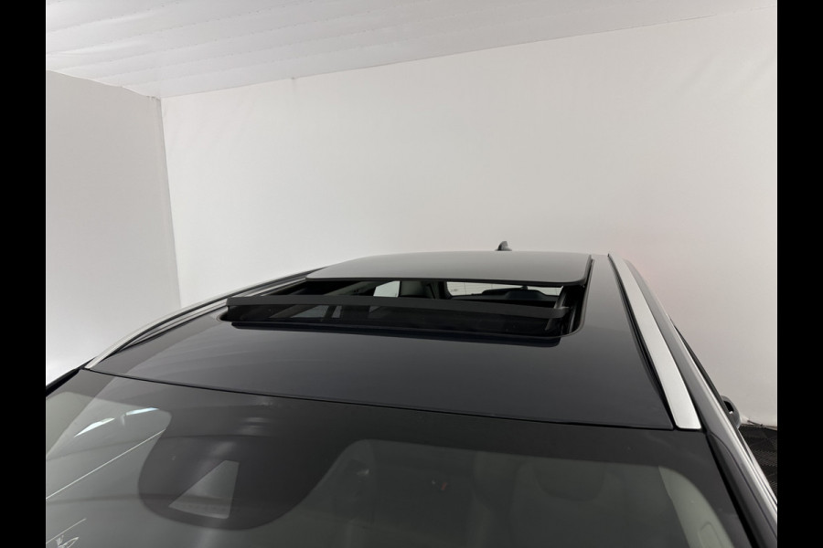 Volvo V60 2.0 D3 Momentum Aut. *PANO | LEATHER | FULL-LED | KEYLESS | BLINDSPOT | CAMERA | DAB | DIGI-COCKPIT | NAVI-FULLMAP | ECC | HEATED-SPORTSEATS | PDC | ADAPTIVE-CRUISE | LANE-ASSIST | HEAD-UP | 17"ALU*