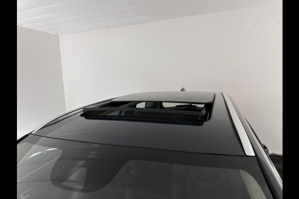 Volvo V60 2.0 D3 Momentum Aut. *PANO | LEATHER | FULL-LED | KEYLESS | BLINDSPOT | CAMERA | DAB | DIGI-COCKPIT | NAVI-FULLMAP | ECC | HEATED-SPORTSEATS | PDC | ADAPTIVE-CRUISE | LANE-ASSIST | HEAD-UP | 17"ALU*