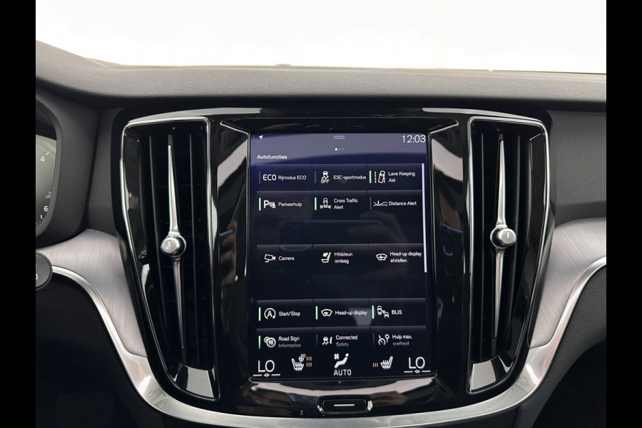 Volvo V60 2.0 D3 Momentum Aut. *PANO | LEATHER | FULL-LED | KEYLESS | BLINDSPOT | CAMERA | DAB | DIGI-COCKPIT | NAVI-FULLMAP | ECC | HEATED-SPORTSEATS | PDC | ADAPTIVE-CRUISE | LANE-ASSIST | HEAD-UP | 17"ALU*