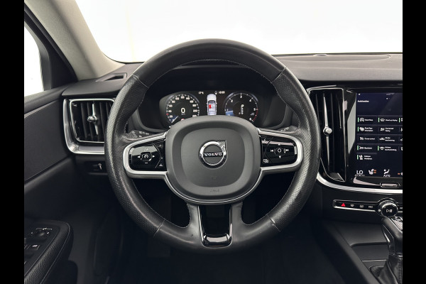 Volvo V60 2.0 D3 Momentum Aut. *PANO | LEATHER | FULL-LED | KEYLESS | BLINDSPOT | CAMERA | DAB | DIGI-COCKPIT | NAVI-FULLMAP | ECC | HEATED-SPORTSEATS | PDC | ADAPTIVE-CRUISE | LANE-ASSIST | HEAD-UP | 17"ALU*