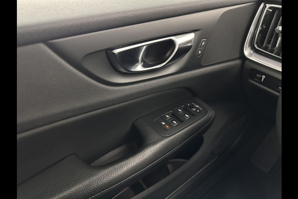 Volvo V60 2.0 D3 Momentum Aut. *PANO | LEATHER | FULL-LED | KEYLESS | BLINDSPOT | CAMERA | DAB | DIGI-COCKPIT | NAVI-FULLMAP | ECC | HEATED-SPORTSEATS | PDC | ADAPTIVE-CRUISE | LANE-ASSIST | HEAD-UP | 17"ALU*