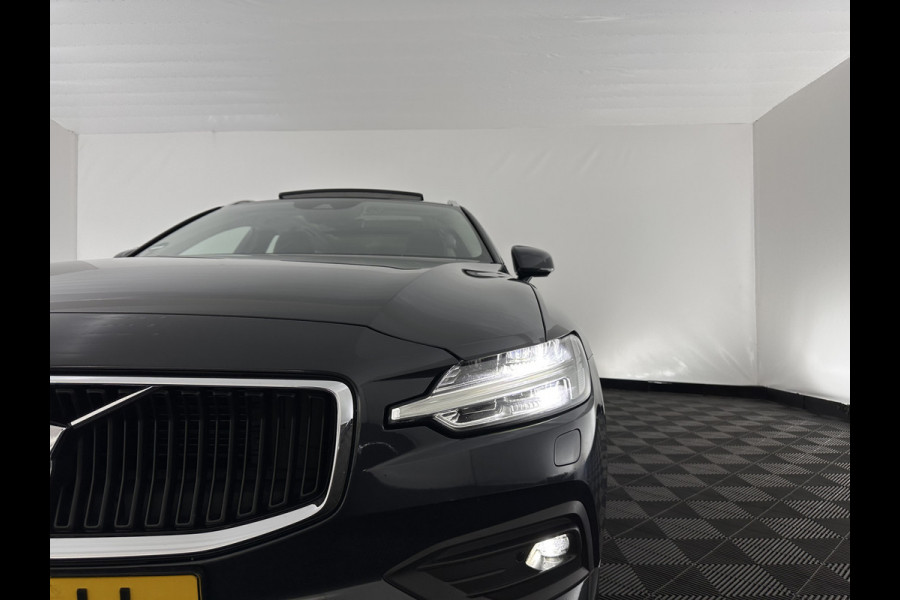 Volvo V60 2.0 D3 Momentum Aut. *PANO | LEATHER | FULL-LED | KEYLESS | BLINDSPOT | CAMERA | DAB | DIGI-COCKPIT | NAVI-FULLMAP | ECC | HEATED-SPORTSEATS | PDC | ADAPTIVE-CRUISE | LANE-ASSIST | HEAD-UP | 17"ALU*