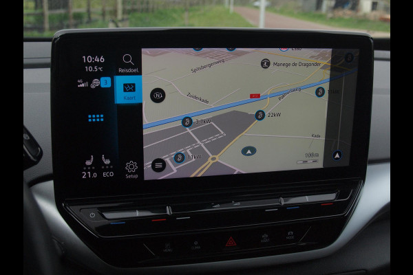 Volkswagen ID.4 First Max 77 kWh | Panoramadak | Heads-Up Display | 360 Camera | Trekhaak | Sfeerverlichting |
