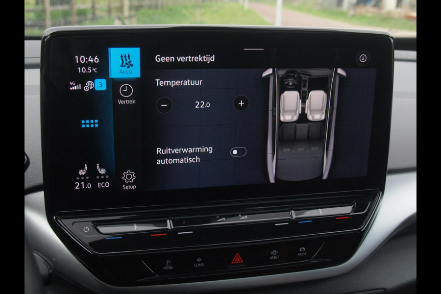Volkswagen ID.4 First Max 77 kWh | Panoramadak | Heads-Up Display | 360 Camera | Trekhaak | Sfeerverlichting |