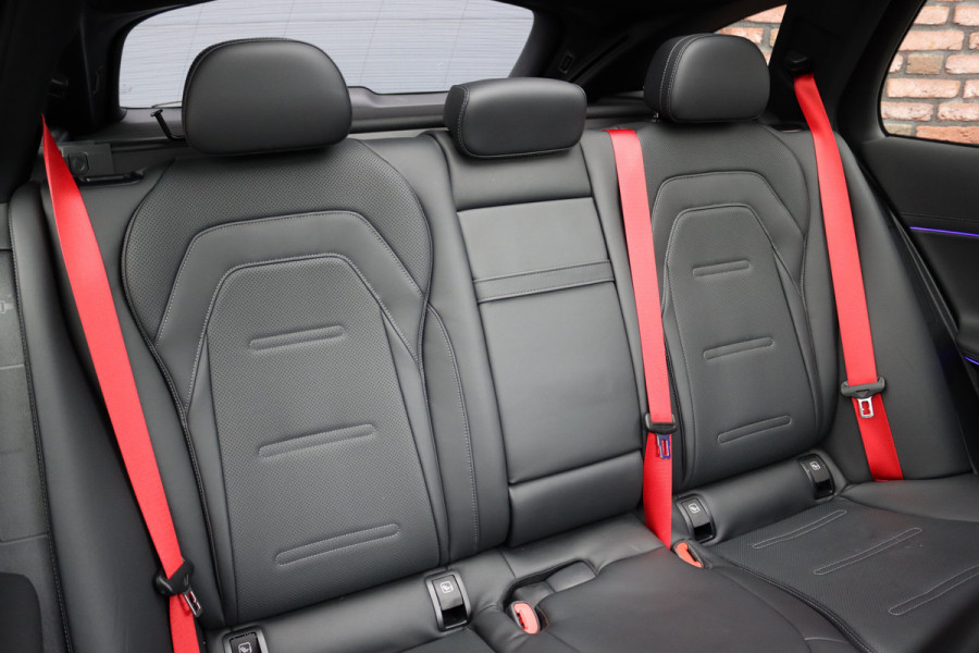 Mercedes-Benz E-Klasse Estate AMG 53 4MATIC+ Premium | 585pk | Hyperscreen | Achterasbesturing | Distronic+ | Stoelventilatie | Trekhaak | Panoramadak | Digital Light | Burmester | HUD |