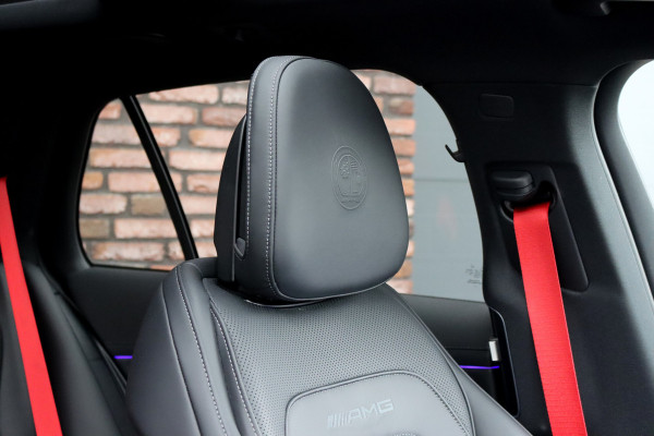 Mercedes-Benz E-Klasse Estate AMG 53 4MATIC+ Premium | 585pk | Hyperscreen | Achterasbesturing | Distronic+ | Stoelventilatie | Trekhaak | Panoramadak | Digital Light | Burmester | HUD |