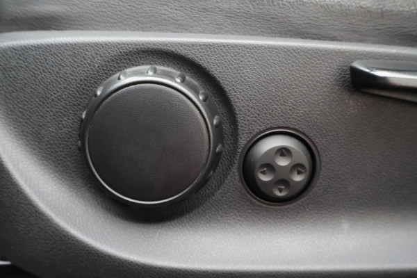 Mercedes-Benz Vito 114 CDI Lang DC Comfort 6p. Leer, Camera, LED, Apple Carplay, Trekhaak, Climate, 18"