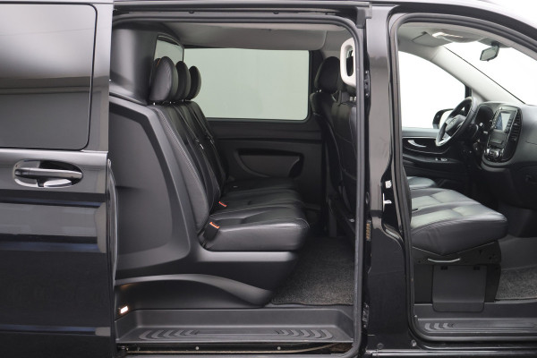 Mercedes-Benz Vito 114 CDI Lang DC Comfort 6p. Leer, Camera, LED, Apple Carplay, Trekhaak, Climate, 18"