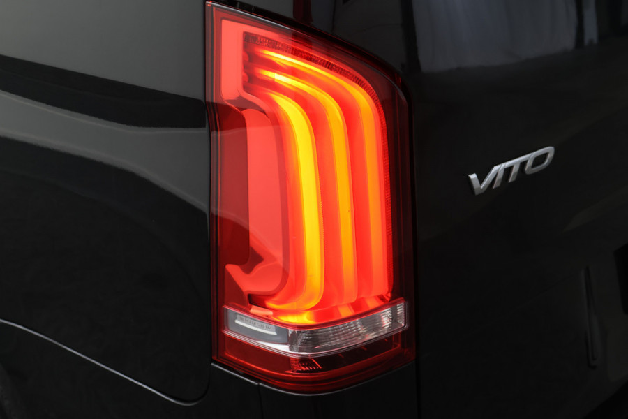 Mercedes-Benz Vito 114 CDI Lang DC Comfort 6p. Leer, Camera, LED, Apple Carplay, Trekhaak, Climate, 18"