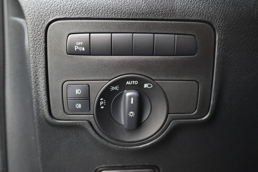 Mercedes-Benz Vito 114 CDI Lang DC Comfort 6p. Leer, Camera, LED, Apple Carplay, Trekhaak, Climate, 18"
