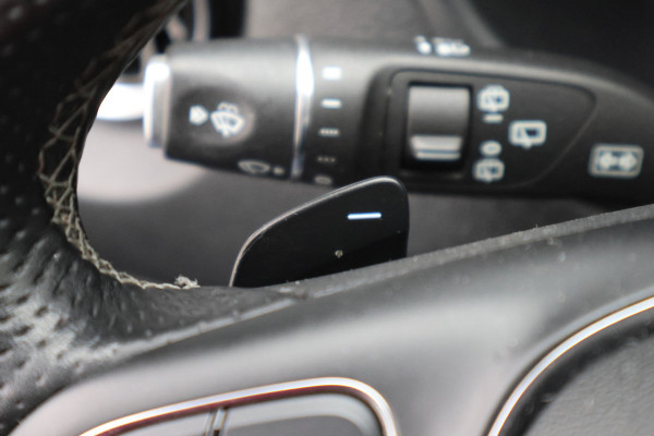 Mercedes-Benz Vito 114 CDI Lang DC Comfort 6p. Leer, Camera, LED, Apple Carplay, Trekhaak, Climate, 18"