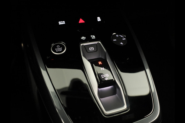 Audi Q4 e-tron 45 quattro S edition Competition 82 kWh 286pk | Assistentiepakket plus | Ambiente verlichting | Optiekpakket zwart plus | Privacy glas |