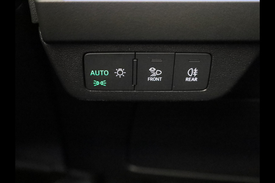 Audi Q4 e-tron 45 quattro S edition Competition 82 kWh 286pk | Assistentiepakket plus | Ambiente verlichting | Optiekpakket zwart plus | Privacy glas |