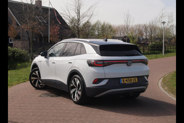 Volkswagen ID.4 First 77 kWh | Camera | Trekhaak | Sfeerverlichting | ACC | Apple Carplay |