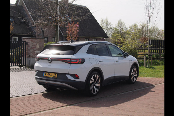 Volkswagen ID.4 First 77 kWh | Camera | Trekhaak | Sfeerverlichting | ACC | Apple Carplay |