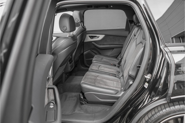 Audi Q7 55 TFSI e Quattro Pro Line S-Line Pano ACC Matrix LED 22"