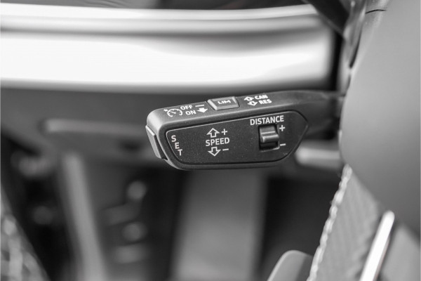 Audi Q7 55 TFSI e Quattro Pro Line S-Line Pano ACC Matrix LED 22"