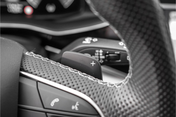 Audi Q7 55 TFSI e Quattro Pro Line S-Line Pano ACC Matrix LED 22"