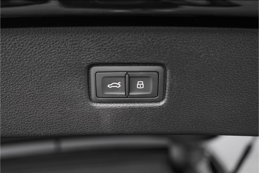 Audi Q7 55 TFSI e Quattro Pro Line S-Line Pano ACC Matrix LED 22"