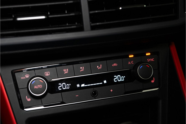 Volkswagen Polo 2.0 TSI GTI 200PK | NL AUTO+NAP | Pano | LED | Beats | Milltek | Verlaagd | Garantie