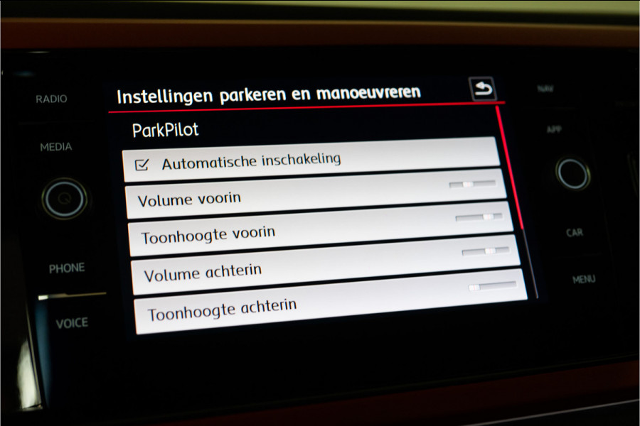 Volkswagen Polo 2.0 TSI GTI 200PK | NL AUTO+NAP | Pano | LED | Beats | Milltek | Verlaagd | Garantie