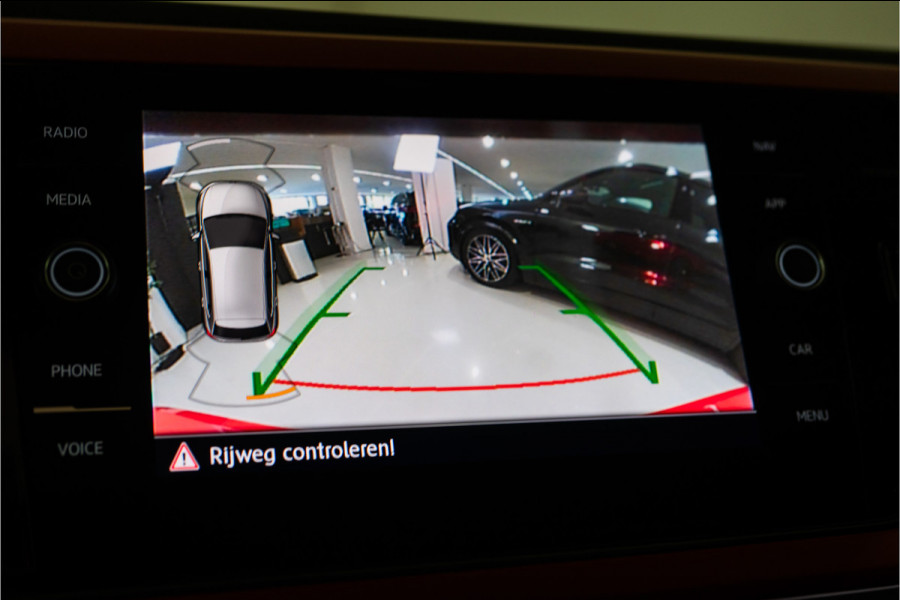 Volkswagen Polo 2.0 TSI GTI 200PK | NL AUTO+NAP | Pano | LED | Beats | Milltek | Verlaagd | Garantie