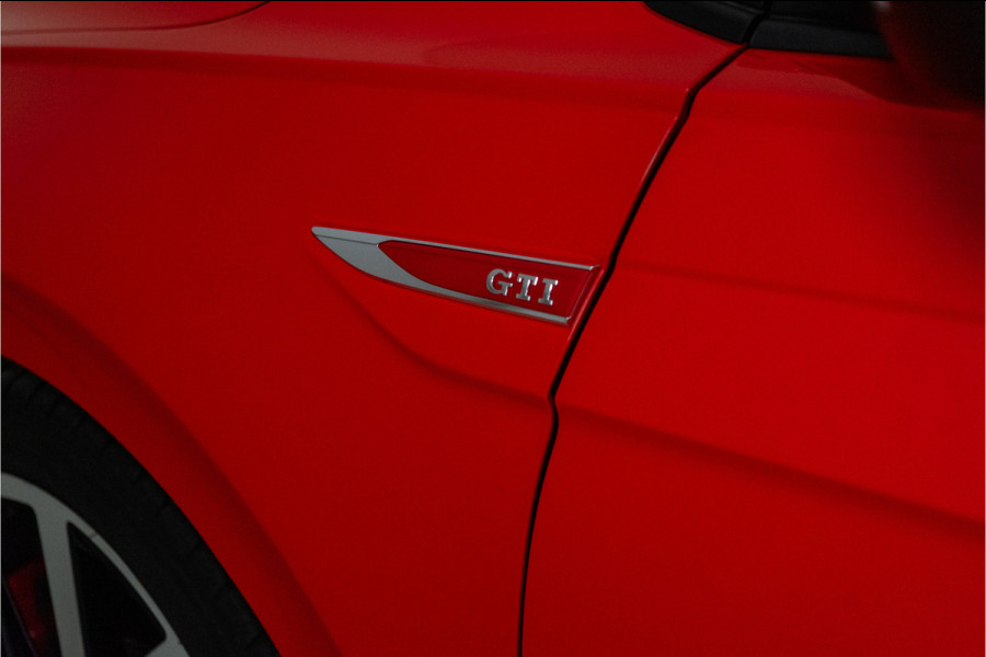 Volkswagen Polo 2.0 TSI GTI 200PK | NL AUTO+NAP | Pano | LED | Beats | Milltek | Verlaagd | Garantie
