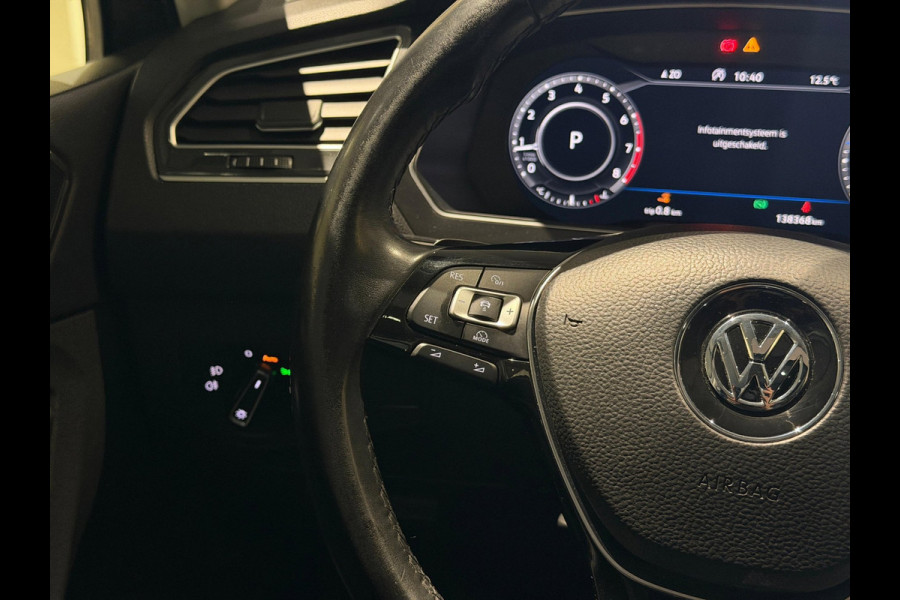 Volkswagen Tiguan 2.0 TSI 4Motion R-Line|Keyless|Pano|Trekhaak|