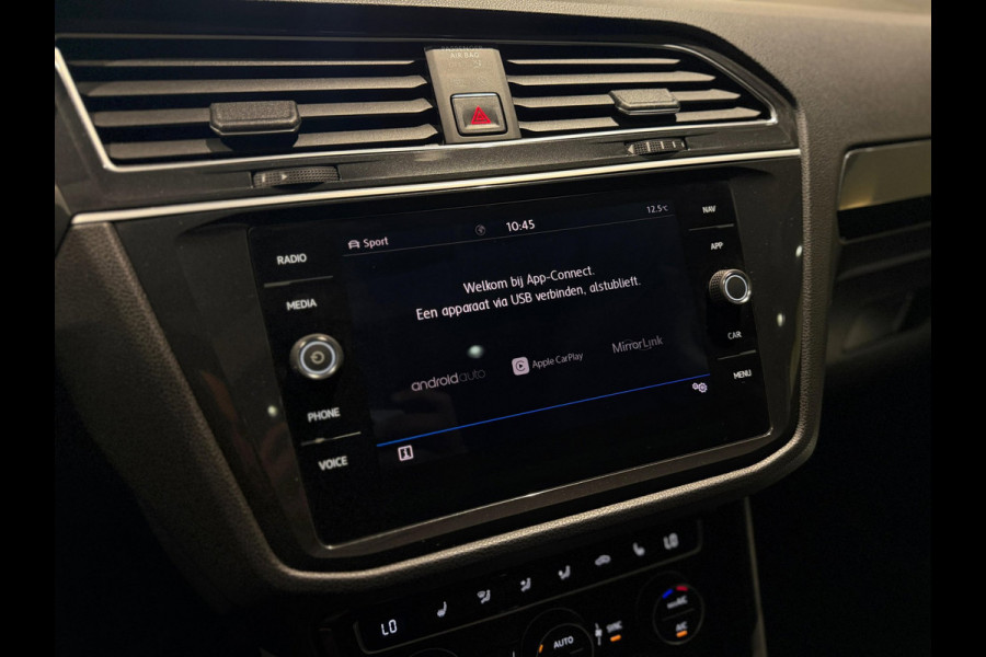 Volkswagen Tiguan 2.0 TSI 4Motion R-Line|Keyless|Pano|Trekhaak|