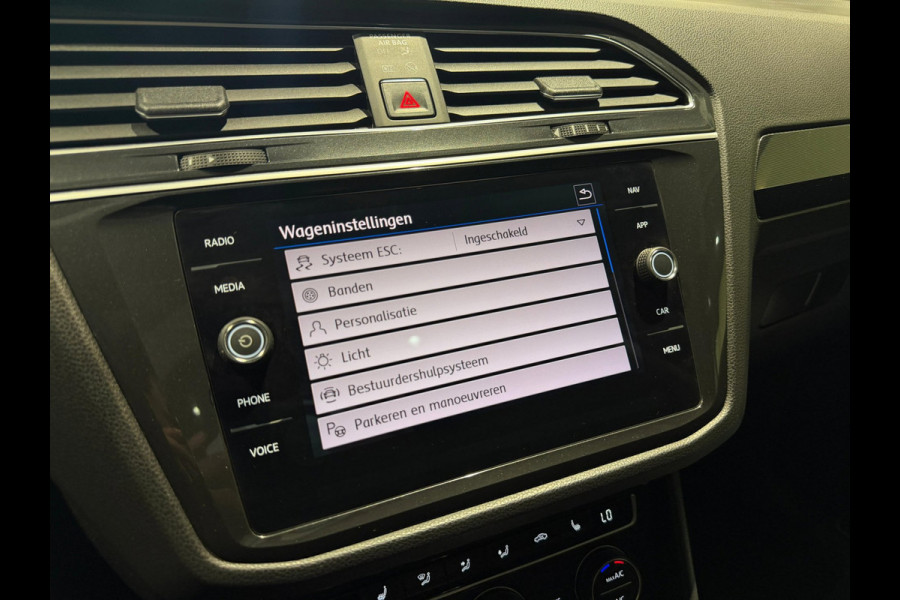 Volkswagen Tiguan 2.0 TSI 4Motion R-Line|Keyless|Pano|Trekhaak|